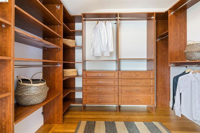1530 Campus Dr, Berkeley, CA 94708