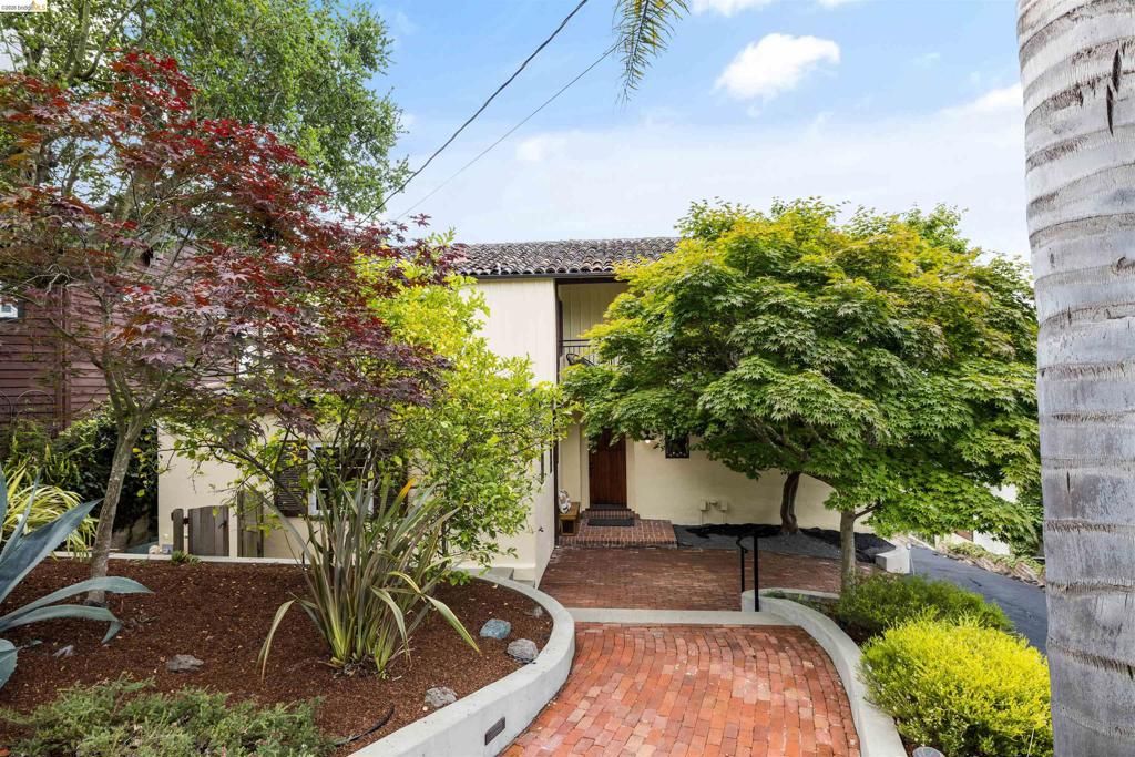 Image 1 of property listing at 1530 Campus Dr, Berkeley, CA 94708