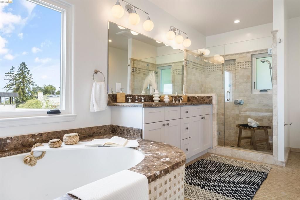 Image 28 of property listing at 1530 Campus Dr, Berkeley, CA 94708