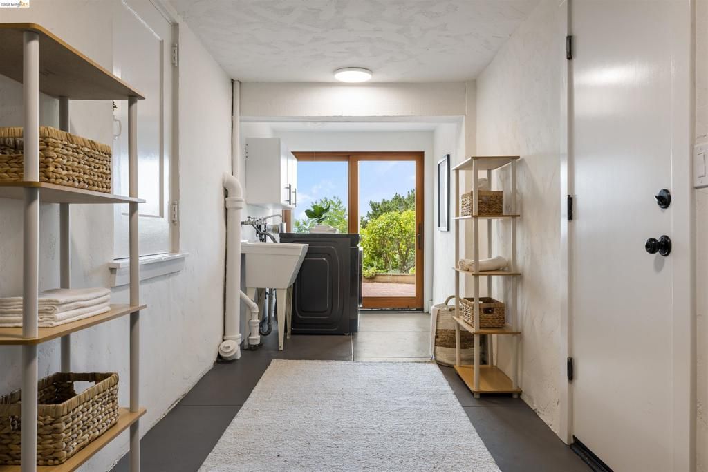 Image 35 of property listing at 1530 Campus Dr, Berkeley, CA 94708