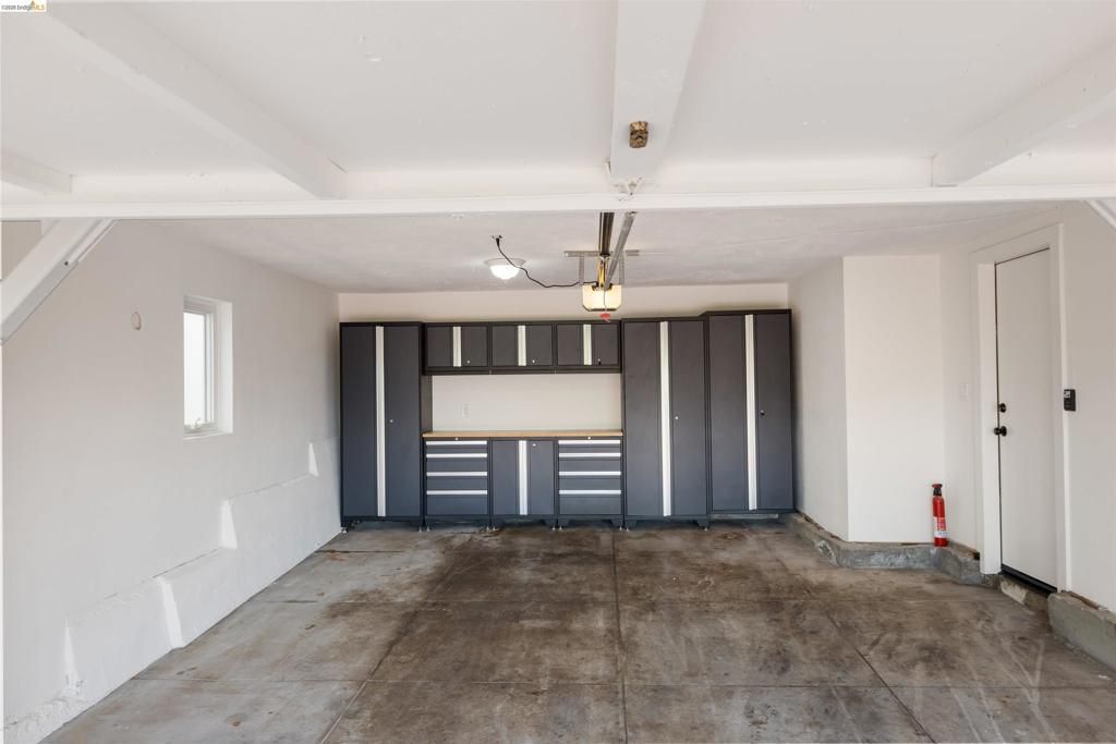 Image 37 of property listing at 1530 Campus Dr, Berkeley, CA 94708