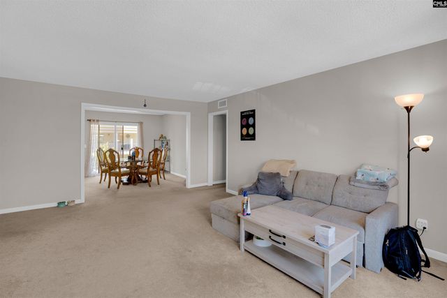 3600 Chateau Drive H-217, Columbia, SC 29204