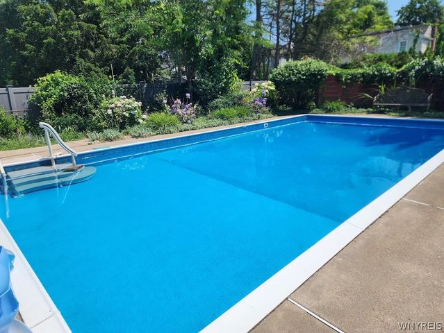 153 Pinecrest Drive, Irondequoit, NY 14617