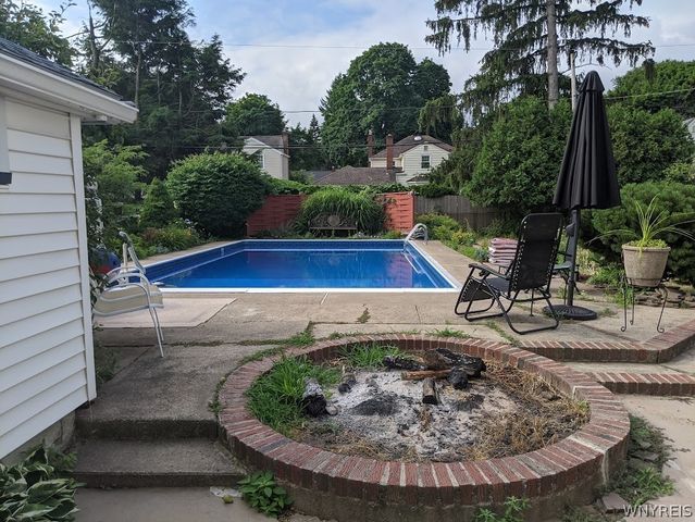 153 Pinecrest Drive, Irondequoit, NY 14617