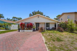 831 WINTER GARDEN DRIVE, Sarasota, FL 34243