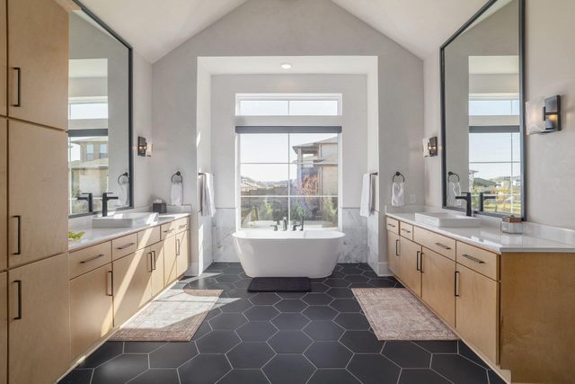 901 Bristol Creek BND, Lakeway, TX 78738