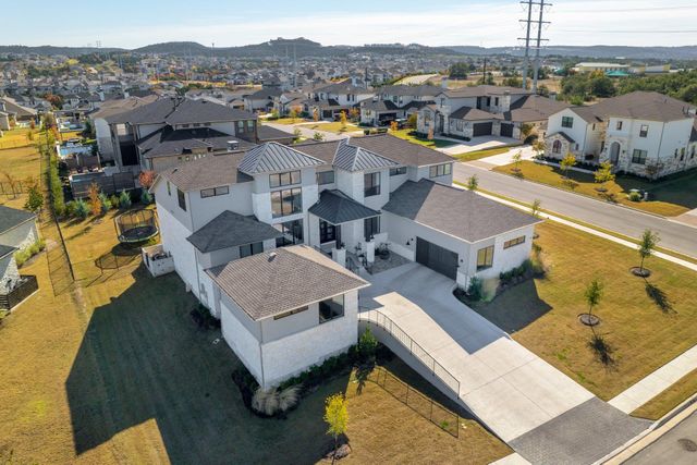 901 Bristol Creek BND, Lakeway, TX 78738