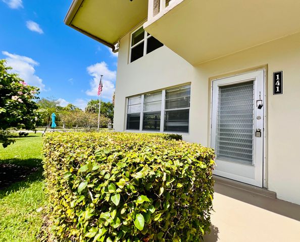 141 Sussex H, West Palm Beach, FL 33417