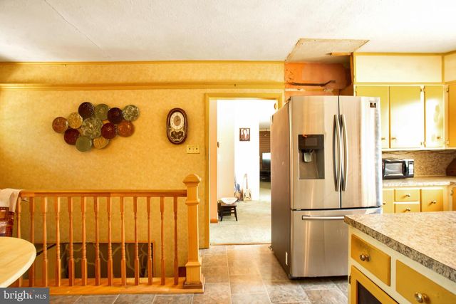 210 S RAILROAD AVE, Rio Grande, NJ 08242
