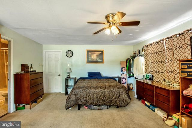 210 S RAILROAD AVE, Rio Grande, NJ 08242