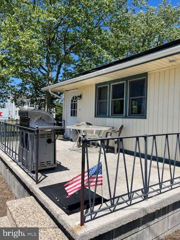 210 S RAILROAD AVE, Rio Grande, NJ 08242