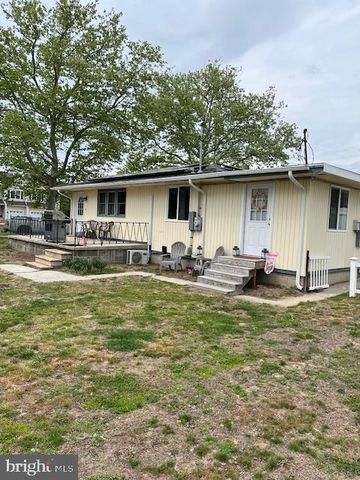 210 S RAILROAD AVE, Rio Grande, NJ 08242