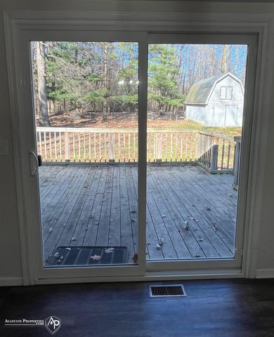 6323 Bluejay Drive, Flint, MI 48506