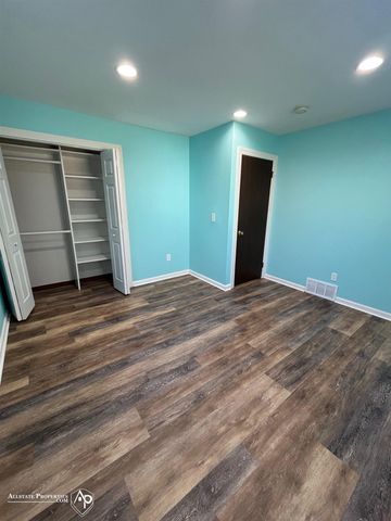 6323 Bluejay Drive, Flint, MI 48506