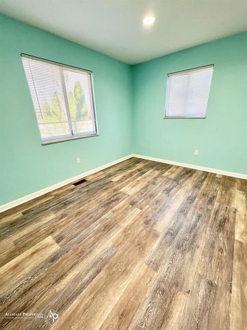 6323 Bluejay Drive, Flint, MI 48506