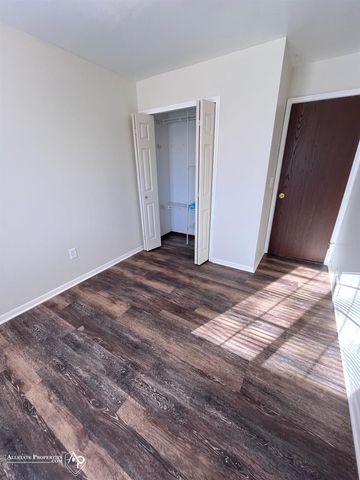 6323 Bluejay Drive, Flint, MI 48506