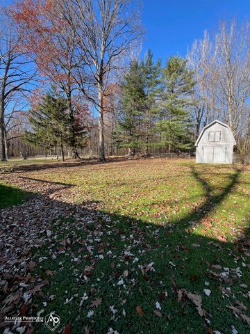 6323 Bluejay Drive, Flint, MI 48506