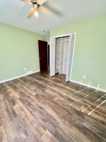 6323 Bluejay Drive, Flint, MI 48506