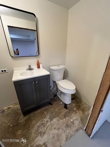 6323 Bluejay Drive, Flint, MI 48506