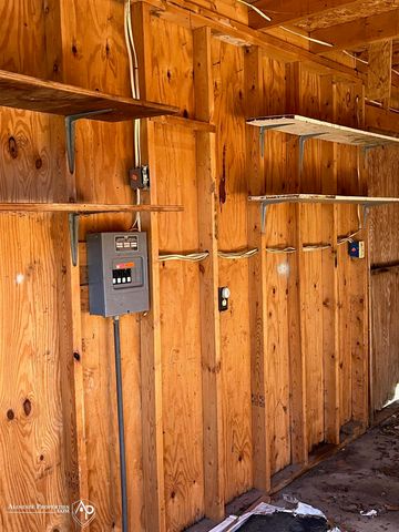 6323 Bluejay Drive, Flint, MI 48506