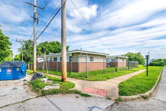 1068 Sutter Avenue, St Louis, MO 63130