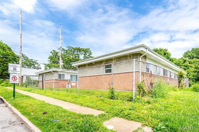 1068 Sutter Avenue, St Louis, MO 63130