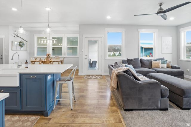 1009 E HIGH CREEK RD, Cove, UT 84320