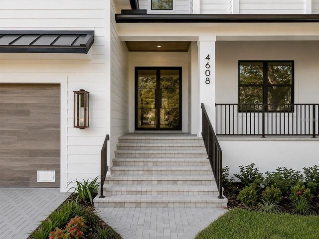 4608 W EL PRADO BOULEVARD, Tampa, FL 33629