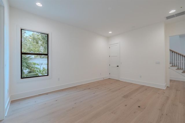 4608 W EL PRADO BOULEVARD, Tampa, FL 33629