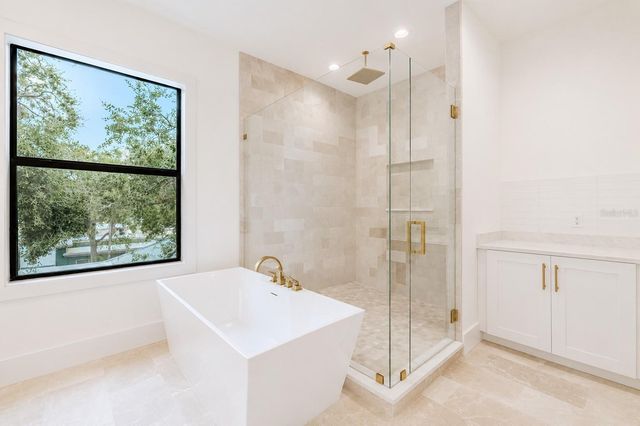 4608 W EL PRADO BOULEVARD, Tampa, FL 33629