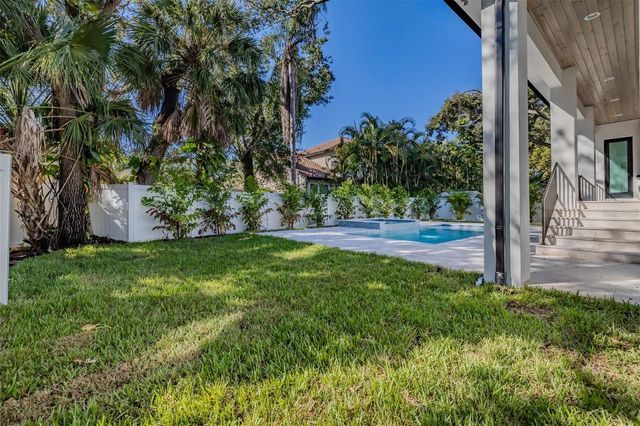 4608 W EL PRADO BOULEVARD, Tampa, FL 33629