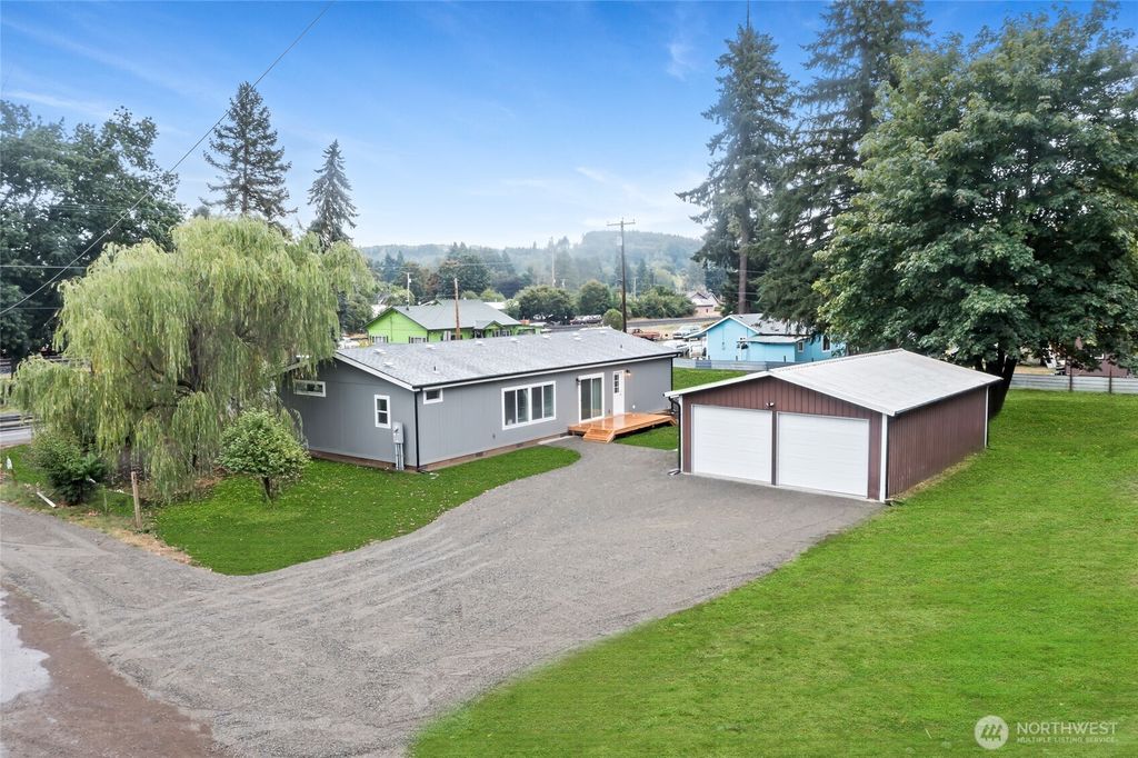 309 Sumner Street N, Bucoda, WA 98589