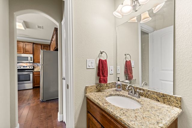 207 S Kealy Avenue, Lewisville, TX 75057