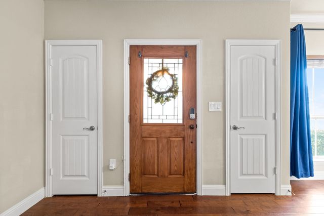 207 S Kealy Avenue, Lewisville, TX 75057