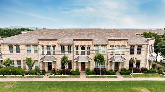 207 S Kealy Avenue, Lewisville, TX 75057
