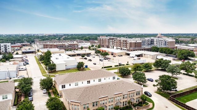 207 S Kealy Avenue, Lewisville, TX 75057