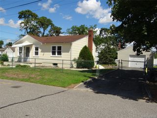 272 12th Avenue, West Babylon, NY 11704