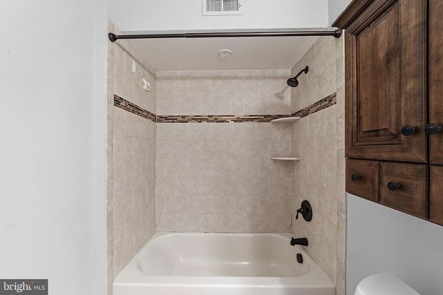 401 PARK PLACE DR, Cherry Hill, NJ 08002