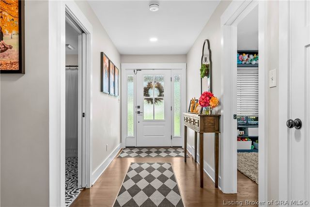 1611 Woodland Road, New Albany, IN 47150
