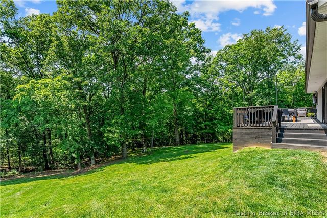 1611 Woodland Road, New Albany, IN 47150