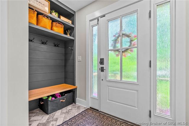 1611 Woodland Road, New Albany, IN 47150