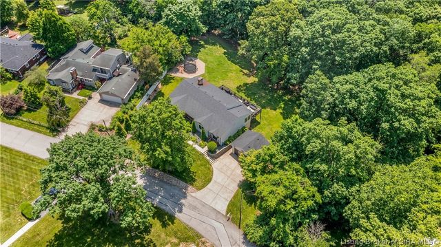 1611 Woodland Road, New Albany, IN 47150