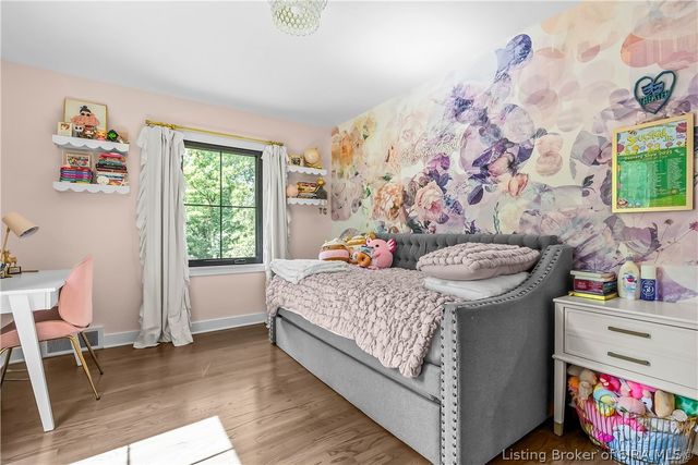 1611 Woodland Road, New Albany, IN 47150
