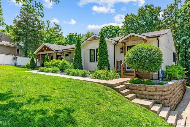 1611 Woodland Road, New Albany, IN 47150