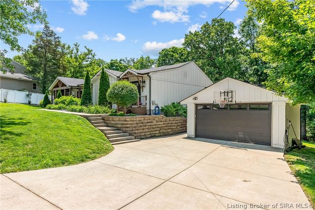 1611 Woodland Road, New Albany, IN 47150