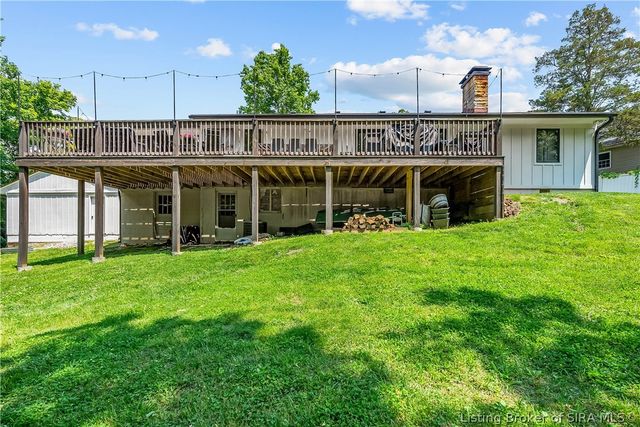 1611 Woodland Road, New Albany, IN 47150