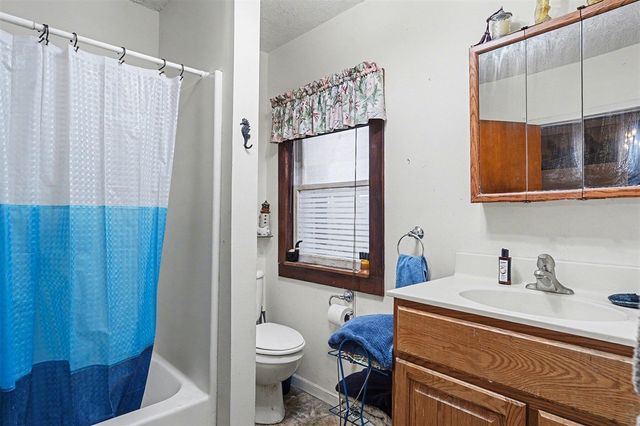 161 N Gardner Avenue, Battle Creek, MI 49037