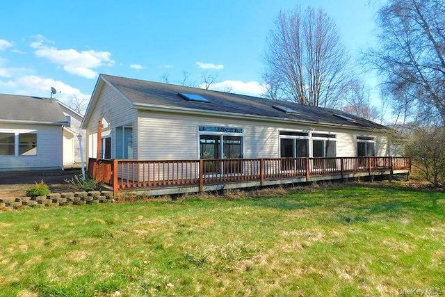 1036 Benjamin Van Keuren Drive, Pine Bush, NY 12566