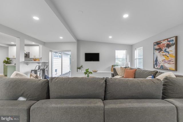 706 MOREDON RD, Jenkintown, PA 19046