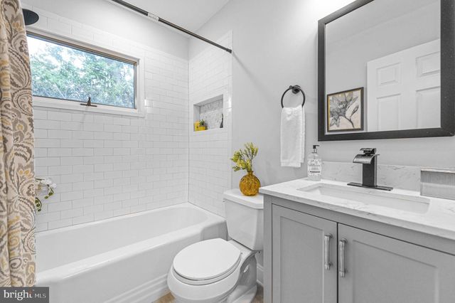 706 MOREDON RD, Jenkintown, PA 19046